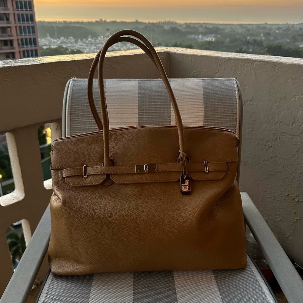Classic Women's Leather Satchel in Tan